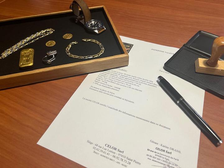 Diamants, Notaires, Assurances